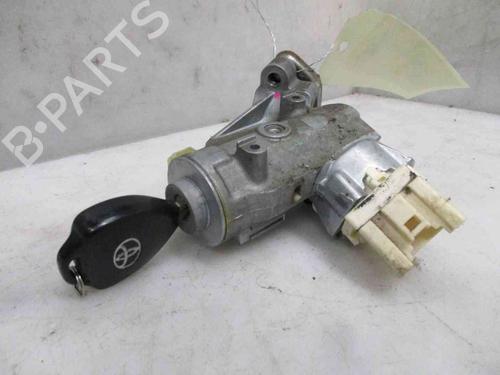 Ignition barrel TOYOTA HILUX VII Pickup (_N1_, _N2_, _N3_) 2.5 D-4D 4WD (KUN25) | BP19739718M48 