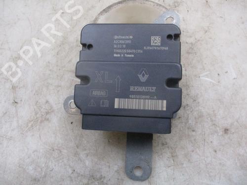 Used ECU airbags RENAULT CLIO IV Grandtour (KH_) 1.2 TCe 120 (KHAU) (118 hp) 26635392