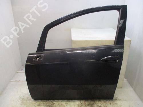 Used Left front door FIAT PUNTO (199_) 1.2 (199AXZ1A, 199BXZ1A) (69 hp) 32260348