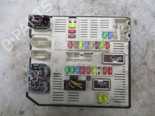 Used Fuse box RENAULT MEGANE III Hatchback (BZ0/1_, B3_) 1.5 dCi (BZ09, BZ0D, BZ1W, BZ29, BZ14) (110 hp) 30187183