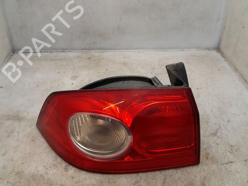 Farolim esquerdo RENAULT LAGUNA II (BG0/1_) 1.6 16V (BG1G, BG1H) (112 hp) 30739328