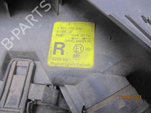 Right headlight PEUGEOT 406 (8B) 2.2 HDi | BP26624574C29 