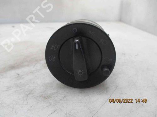Used Headlight switch SKODA OCTAVIA I (1U2) 1.9 TDI (90 hp) 19741107