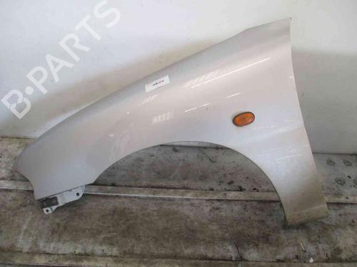 Used Left front fenders HYUNDAI ACCENT I (X-3) 1.3 i 12V (84 hp) 24009207