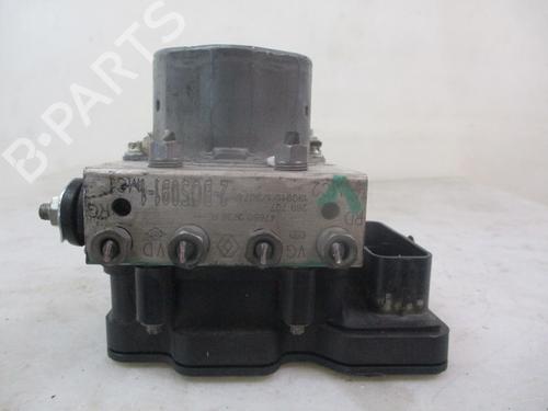 Used ABS pump DACIA DUSTER (HM_) 1.5 dCi 95 (HMAF) (95 hp) 32307445