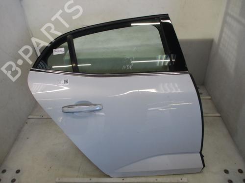 Dør højre bagtil Dør højre bagtil RENAULT MEGANE IV Hatchback (B9A/M/N_) 1.5 Blue dCi 115 (B9A6) (116 hp) 33807960 33807960