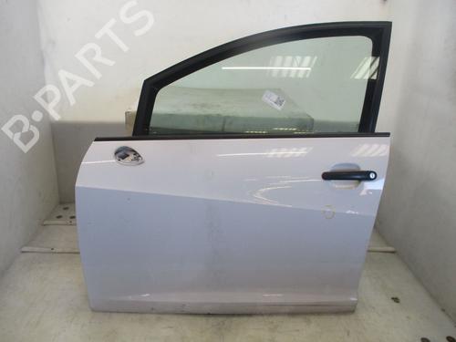 Used Left front door Left front door 37594039 37594039