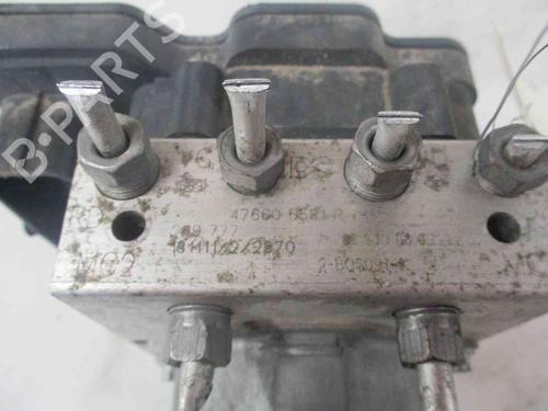 ABS pump RENAULT TWINGO III (BCM_, BCA_) 1.0 SCe 70 | BP26625068M43