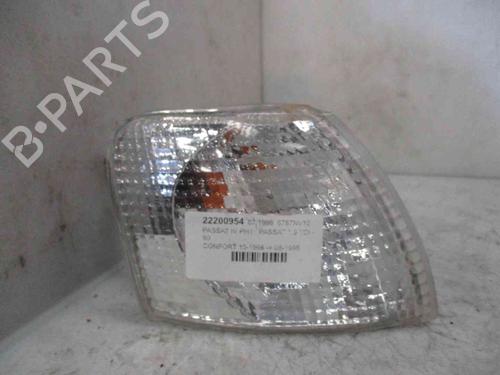 Used Right front indicator VW PASSAT B3/B4 (3A2, 35I) [1988-1997]  26624465