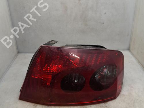 Feu arrière droit PEUGEOT 407 (6D_) 1.8 (6D6FZB) (116 hp) 31983932