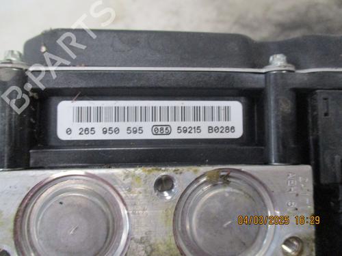 Used ABS pump RENAULT MEGANE II Coupé-Cabriolet (EM0/1_) 1.9 dCi (120 hp) 24971634