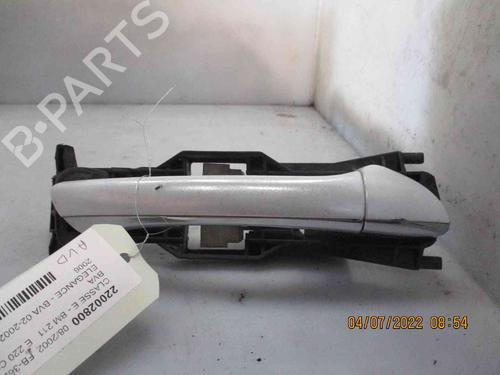 Used Front right exterior door handle MERCEDES-BENZ E-CLASS (W211) E 220 CDI (211.006) (150 hp) 24010508