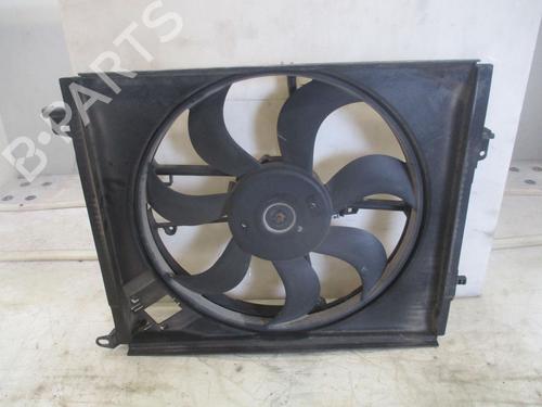 Used Radiator fan Radiator fan RENAULT MEGANE IV Hatchback (B9A/M/N_) 1.2 TCe 130 (B9MR) (130 hp) 35935023 35935023