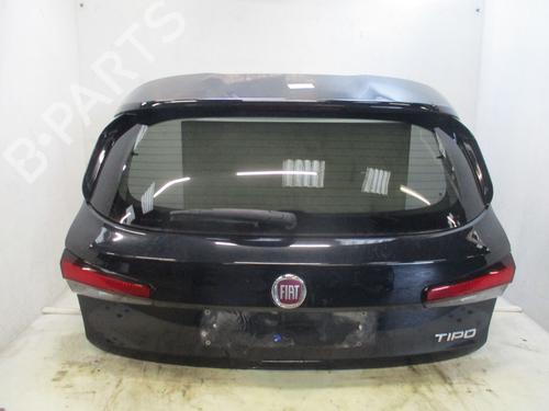 tailgate-fiat-tipo-hatchback-356_-357_-2016-31604423 main image