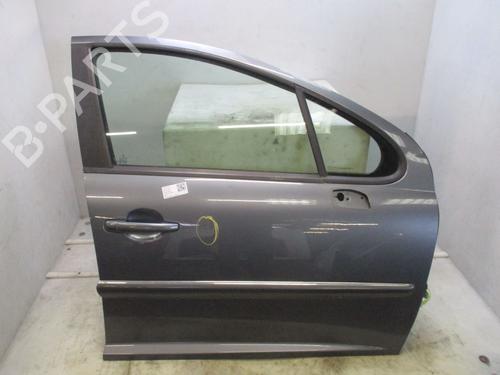 Used Right front door Right front door 31842700 31842700