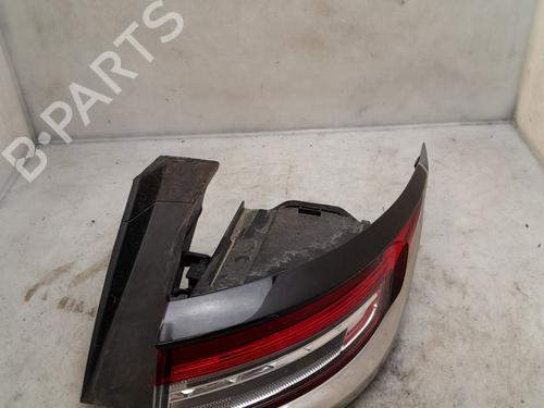 Feu arrière droit DS DS 3 / DS 3 CROSSBACK (UR_, UC_, UJ_) 1.2 PureTech 130 (URHNSS) (131 hp) 32037056