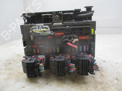 Used Fuse box PEUGEOT 5008 (0U_, 0E_) 2.0 HDi 150 / BlueHDi 150 (150 hp) 30187188