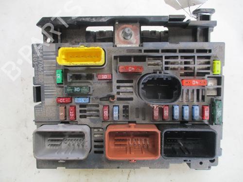 Used Fuse box Fuse box CITROËN BERLINGO MULTISPACE (B9) 1.6 HDi 90 (90 hp) 33892180 33892180
