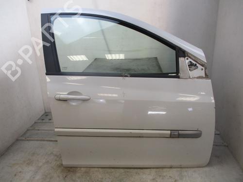 Used Right front door RENAULT CLIO III (BR0/1, CR0/1) 1.5 dCi (75 hp) 28414131