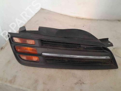 Used Grille NISSAN MICRA III (K12) 1.2 16V (65 hp) 26624362