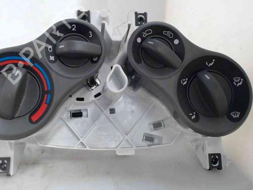Used Climate control FIAT PANDA (169_) 1.2 (169.AXB11, 169.AXB1A) (60 hp) 24005865