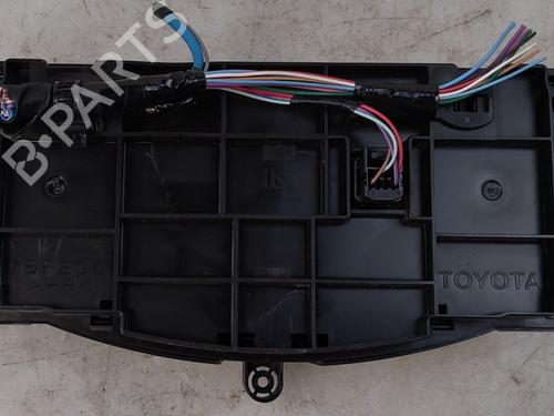 Climate control TOYOTA YARIS (_P13_) 1.5 Hybrid (NHP130_, NHP130) | BP27267040I5 