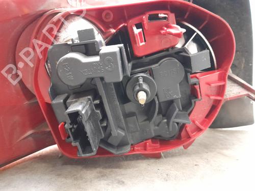 Right taillight PEUGEOT 206 Hatchback (2A/C) 1.4 HDi eco 70 | BP28330526C35 