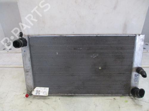 Radiateur à eau BMW 7 (E65, E66, E67) 730 Ld (231 hp) 32199424
