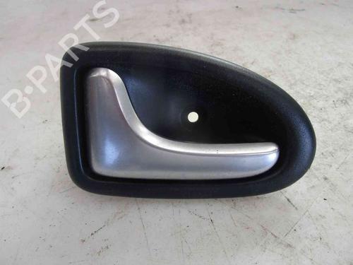 Used Front left interior door handle RENAULT CLIO II (BB_, CB_) 1.5 dCi (B/CB07) (65 hp) 19721046