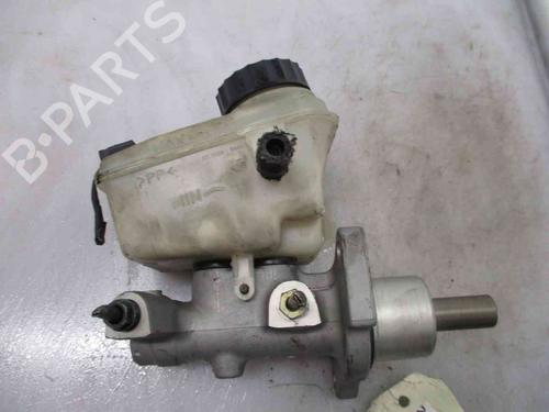Used Brake master cylinder BMW 3 (E46) 320 d (136 hp) 19734668