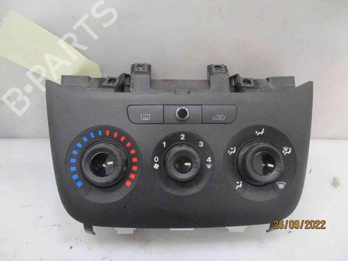 Used Climate control FIAT PUNTO EVO (199_) 1.3 D Multijet (199AXC1A, 199BXC1A, 199AXT1A, 199BXT1A) (75 hp) 26623153