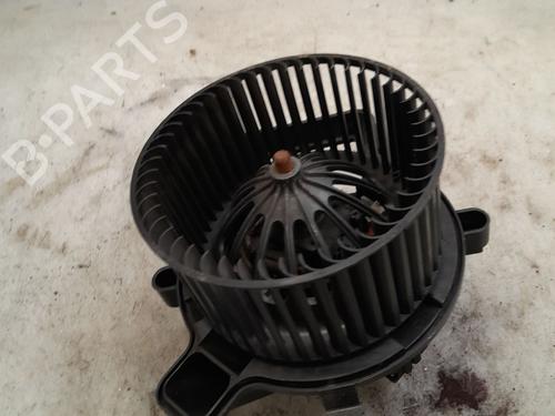 Used Heater blower motor PEUGEOT 5008 (0U_, 0E_) 1.6 BlueHDi 115 (116 hp) 32199409