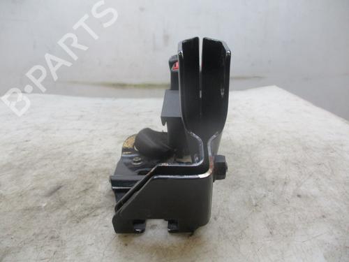 Seat buckle RENAULT CLIO III (BR0/1, CR0/1) 1.2 16V (BR02, BR0J, BR11, CR02, CR0J, CR11) | BP26638142I32 