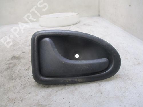 Used Front left interior door handle RENAULT MEGANE I (BA0/1_) 1.4 16V (BA0D, BA1H, BA0W, BA10) (95 hp) 26639558