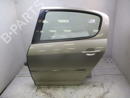 Dør venstre bak PEUGEOT 407 (6D_) 2.0 HDi 135 (6DRHRH, 6DRHRE, 6DRHRG, 6DRHRJ) (136 hp) 30824050