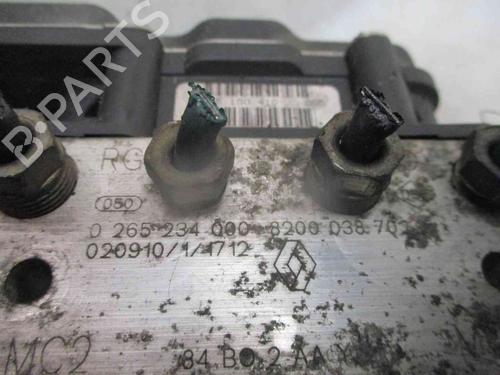 Used ABS pump RENAULT MEGANE II (BM0/1_, CM0/1_) 1.5 dCi (BM0F, BM0T, BM2B, CM0F, CM0T) (82 hp) 19737774