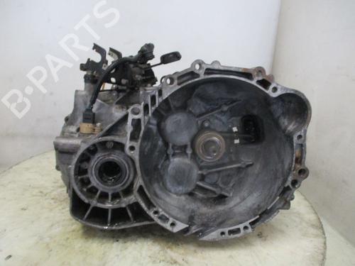 Used Gearbox HYUNDAI TUCSON (JM) 2.0 CRDi (136 hp) 32260382
