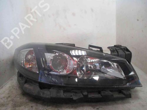 Used Right headlight RENAULT LAGUNA II (BG0/1_) 2.0 16V (BG03, BG0Z, BG0T, BG1Y) (170 hp) 21800682
