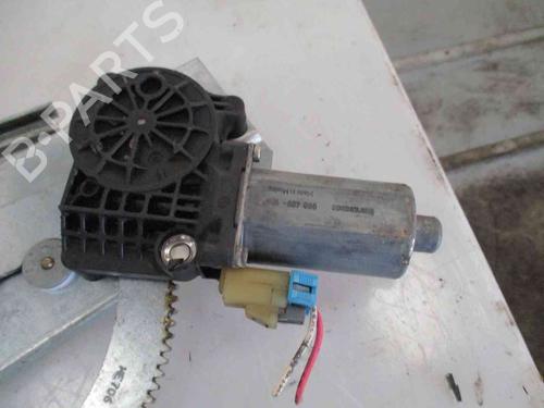 Vindusheismekanisme høyre foran MERCEDES-BENZ M-CLASS (W163) ML 400 CDI (163.128) | BP19714509C23 