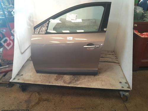 Used Left front door RENAULT MEGANE III Hatchback (BZ0/1_, B3_) [2008-2025]  26634823
