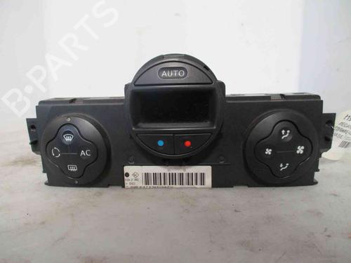 Used Climate control RENAULT MEGANE II Estate (KM0/1_) 1.5 dCi (KM0F, KM0T, KM2B) (82 hp) 19717015
