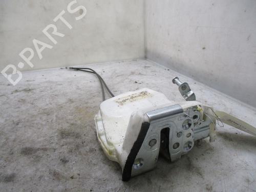 Used Tailgate lock OPEL AGILA B (H08) 1.0 (F68) (65 hp) 24972501