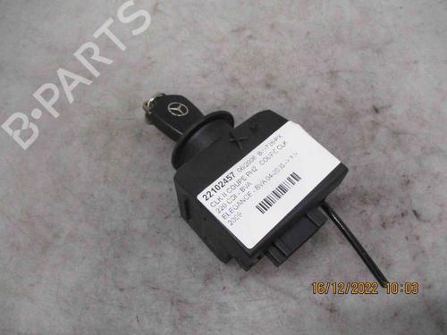 Used Ignition barrel MERCEDES-BENZ CLK (C209) CLK 220 CDI (209.308) (150 hp) 19740775