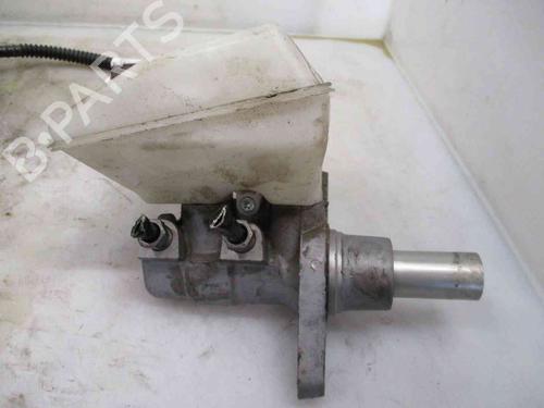 Brake master cylinder PEUGEOT 5008 (0U_, 0E_) 1.6 HDi | BP21819263M77 