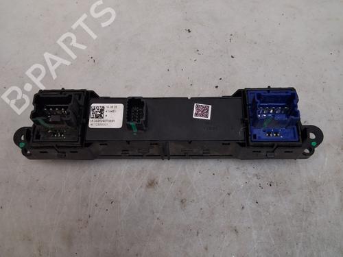 Warning switch LAND ROVER RANGE ROVER EVOQUE (L551) 2.0 D150 4x4 | BP39082362I22 - Image 2