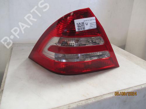 Used Left taillight MERCEDES-BENZ C-CLASS (W203) C 200 CDI (203.007) (122 hp) 26635918