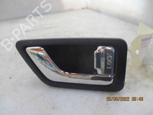Used Front right interior door handle HYUNDAI GETZ (TB) 1.5 CRDi (88 hp) 26626457