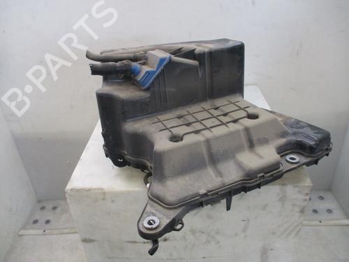 Used AdBlue tank AdBlue tank AUDI A4 B9 Avant (8W5, 8WD) 3.0 TDI quattro (272 hp) 33946668 33946668