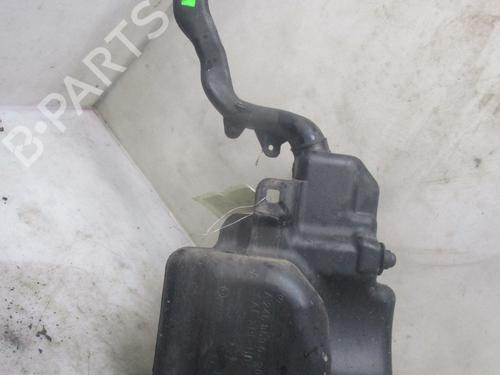 Used Windscreen washer tank MERCEDES-BENZ A-CLASS (W176) A 180 (176.042) (122 hp) 26306645