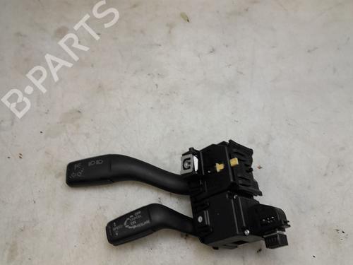 Używane Przełącznik zespolony kolumny kierowniczej AUDI A3 (8P1) 1.9 TDI (105 hp) 30949101